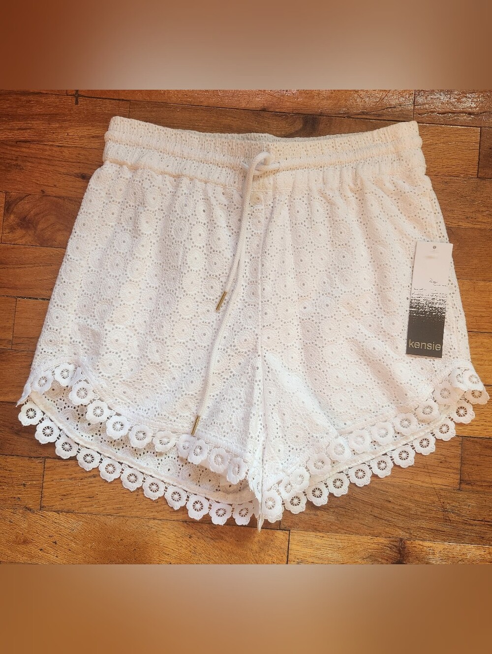 Kensie White Eyelet Lace Drawstring Shorts